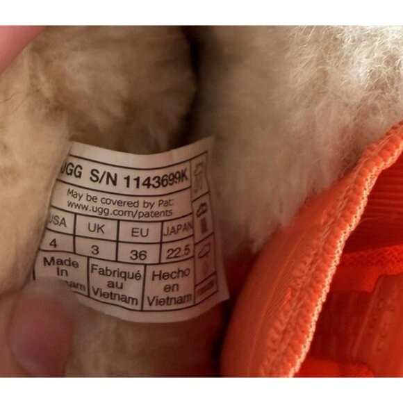 UGG CLASSIC MINI ZIPPER TAPE LOGO CHESTNUT SUEDE- YOUTH BOOT SIZE 4 - NWOB - Picture 9 of 14
